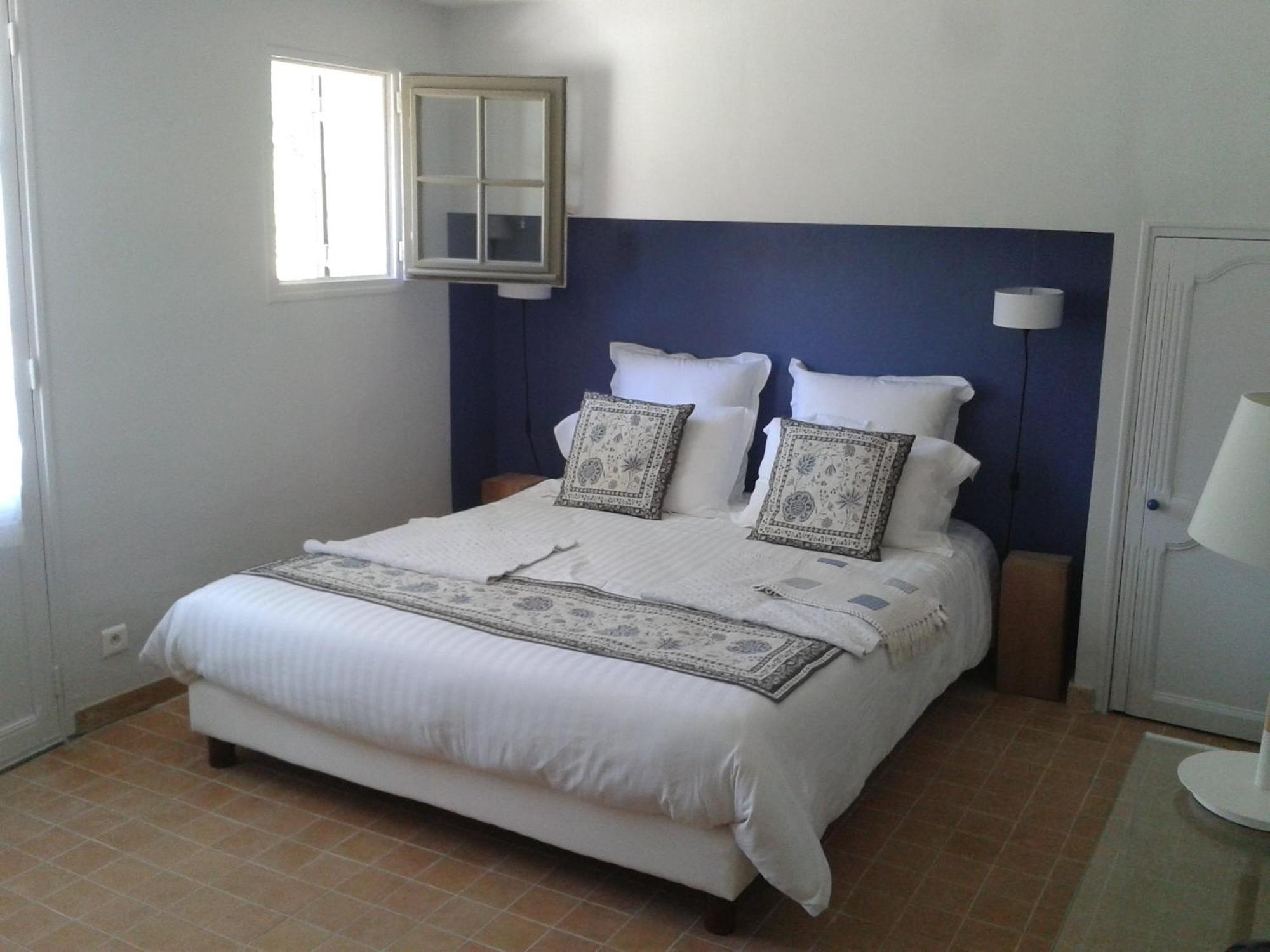 Bed and Breakfast Le Moulin En Provence Saint-Antonin-sur-Bayon Habitación foto